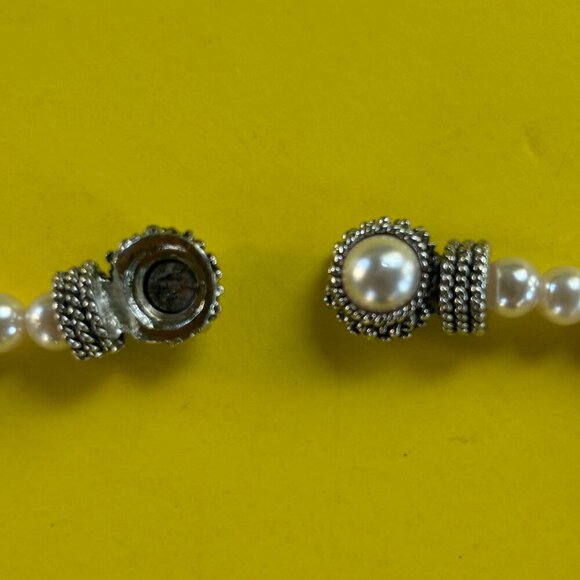 Faux Pearl Silver Bead Magnetic Clasp 16" Necklace - Picture 2 of 8